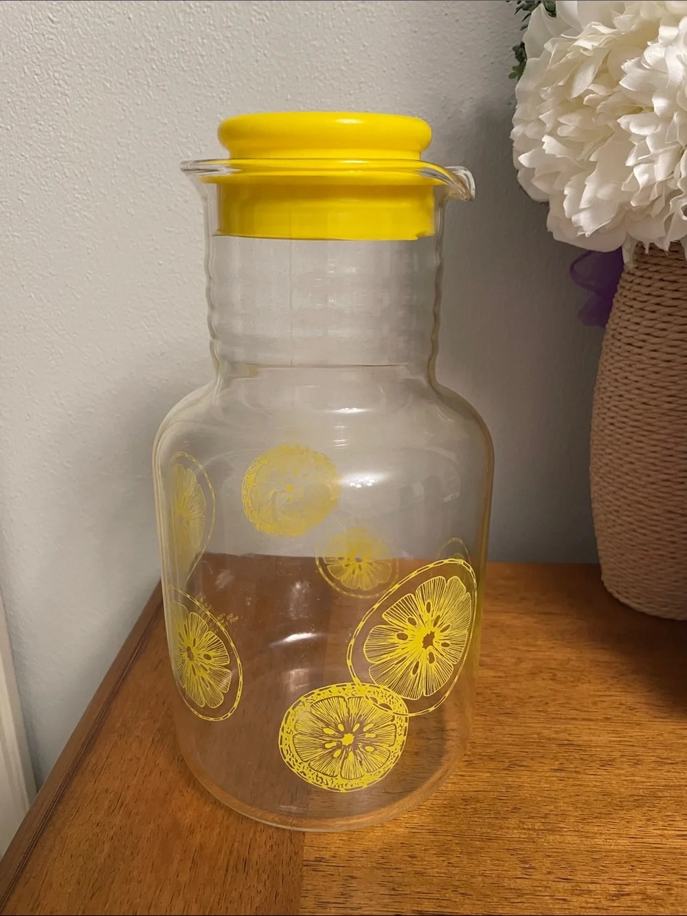Vintage 1970’s PYREX 2 Quart Glass Lemonade Citrus Juice Pitcher Carafe MCM